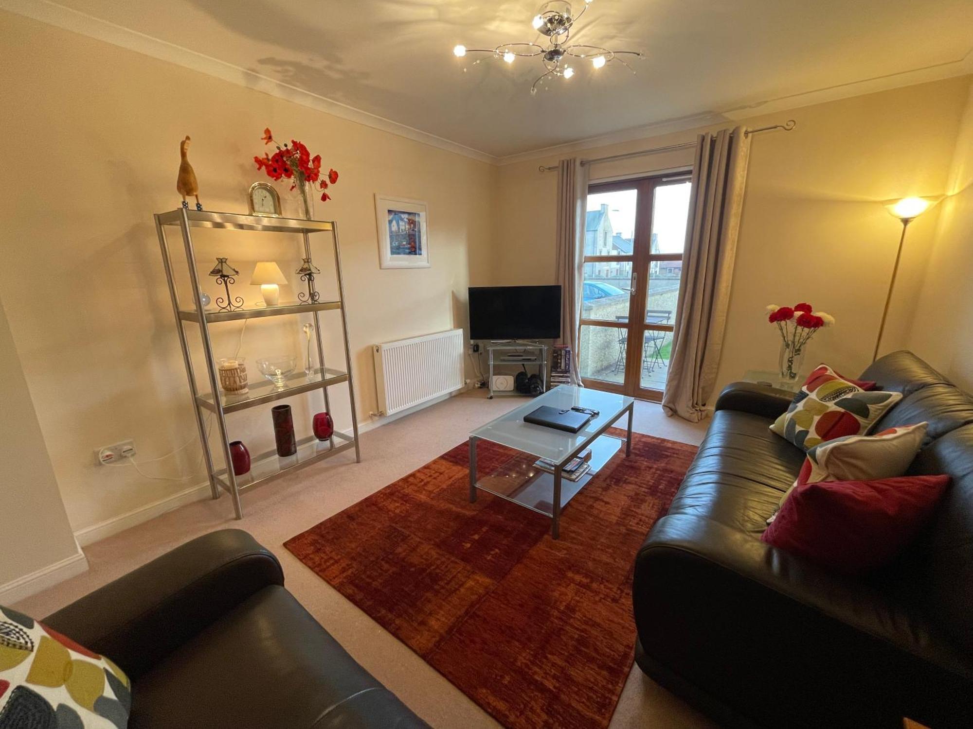 Roseford Apartment *